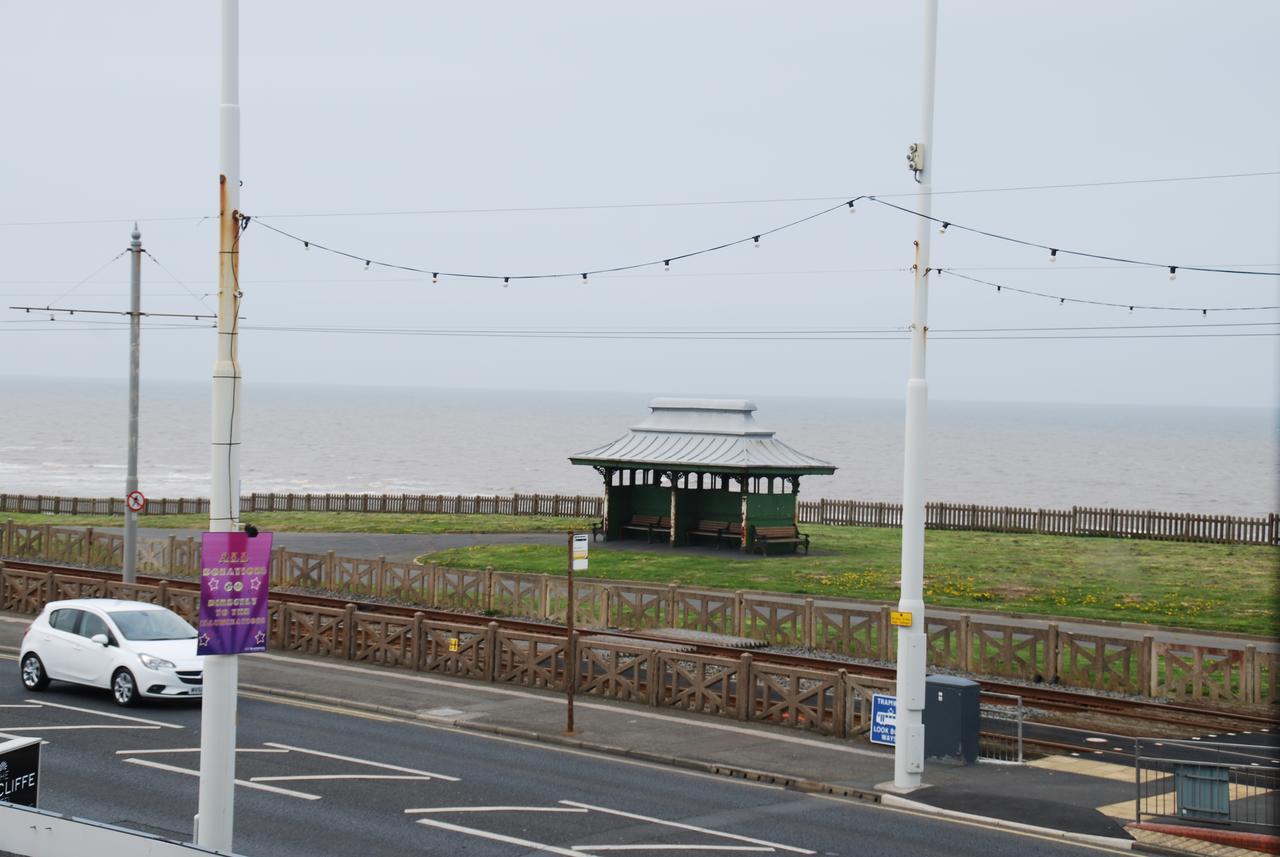 Brincliffe Hotel Blackpool Bagian luar foto